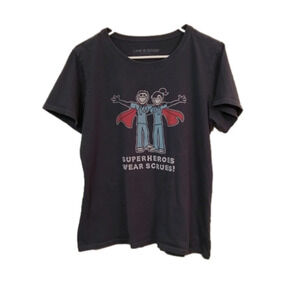 Life is Good Superheroes Wear Scrubs 100%Cotton Navy Blue Short Sleeve T-Shirt L